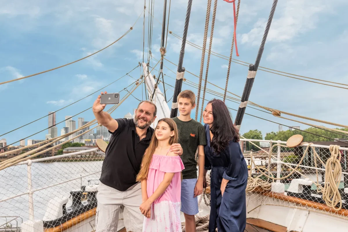 A family on the deck of Cutty Sark.