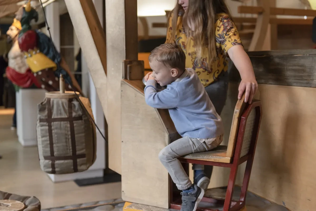 A child playing in the All hands gallery.