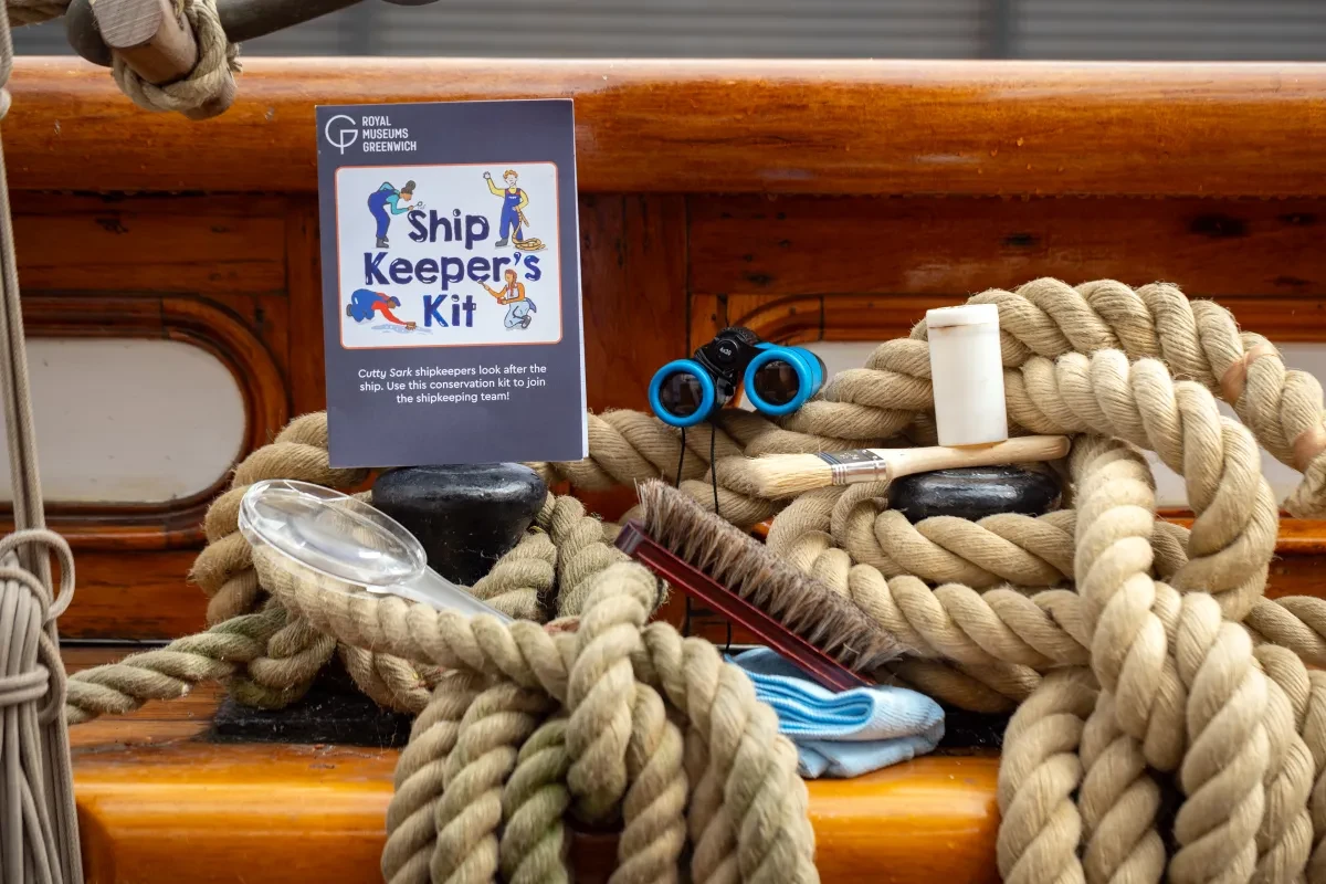 Photo of ship keeper kit sat on top of coils of rope